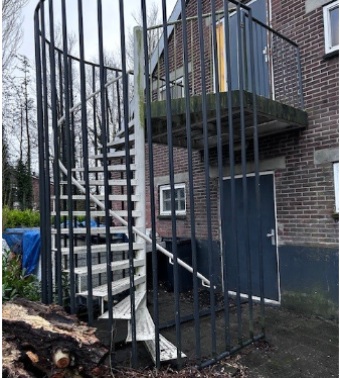 Onveilige wenteltrap bij GouwePalet